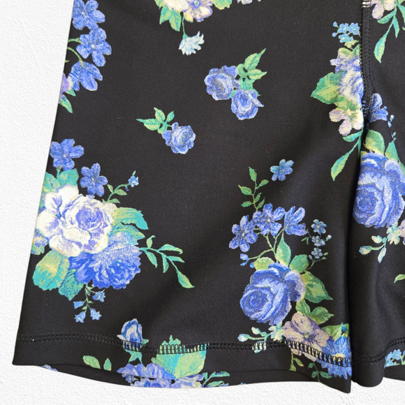 WeWoreWhat Black Blue White Floral Compression High Waisted Bike Shorts Size XS - Picture 7 of 10